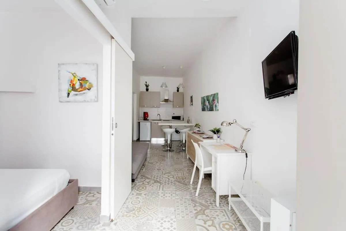 Sweet Home Ballaro' Palermo Apartament